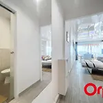 Renove Avec Terrasse, Climatisation Et Parking A - Fr-1-647-42