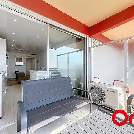 Appartement Renove Avec Terrasse, Climatisation Et Parking A - Fr-1-647-42 *