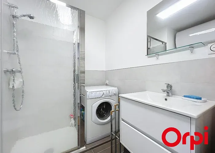 Renove Avec Terrasse, Climatisation Et Parking A - Fr-1-647-42 Menton